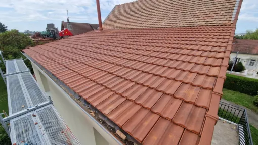 Rénovation de couverture d'extension à Dole, Dole, Richard Bois & Toit