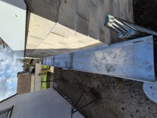 Realisation d'un cheneaux en zinc sur une tete de mur à Dole, Dole, Richard Bois & Toit