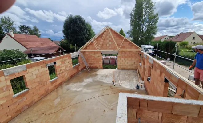 Réalisation de la toiture d'un pavillon neuf à Dole, Dole, Richard Bois & Toit