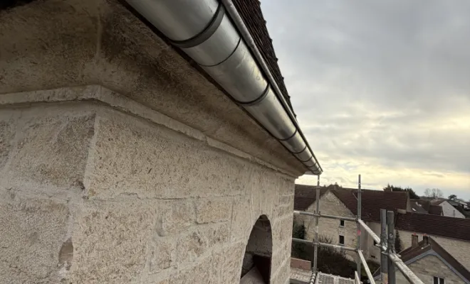 Changement de gouttière sur l'église de Marpain, Dole, Richard Bois & Toit
